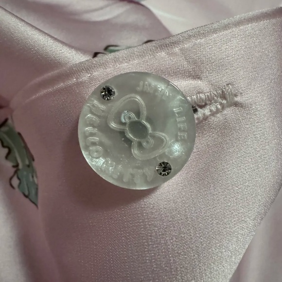 Hello Kitty Pink Satin Pajamas SizeM - Picture 4 of 5